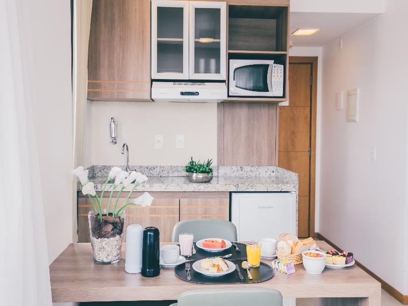 Фото Cullinan Hplus Premium