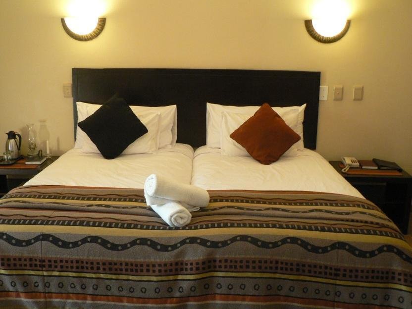 Фото Hotel Numbi and Garden Suites