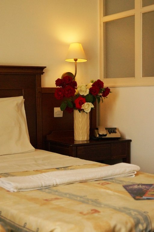 Фото Semiramis Village