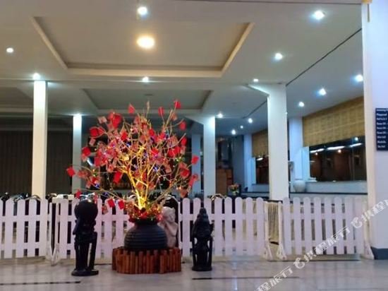 Фото De Wahyu Hotel