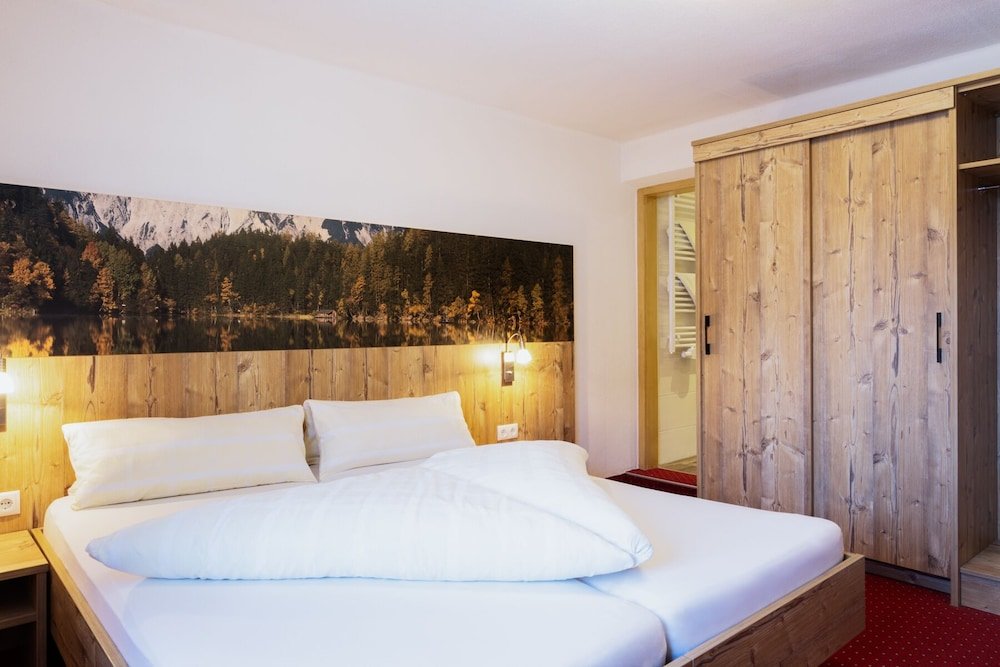 Фото Hotel Jägerhof