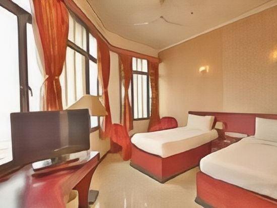 Фото The Lindsay