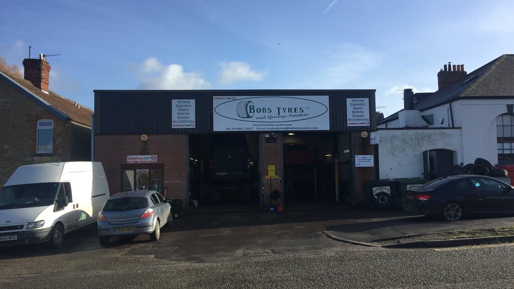 Tires and wheels Bobs Tyres & Garage Services Ltd, England, photo