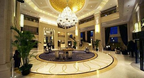 Гостиница Wyndham Grand Plaza Royale Oriental Shanghai в Шанхае