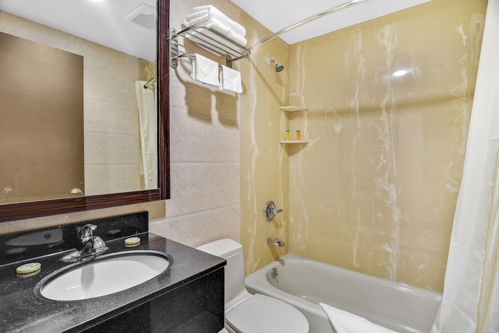 Фото Brooklyn Broadway Hotel