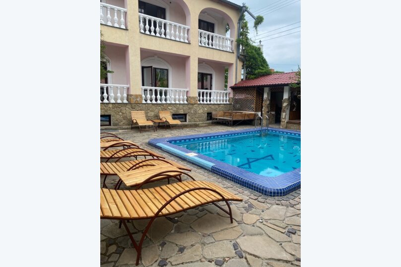 Фото Испанский дворик