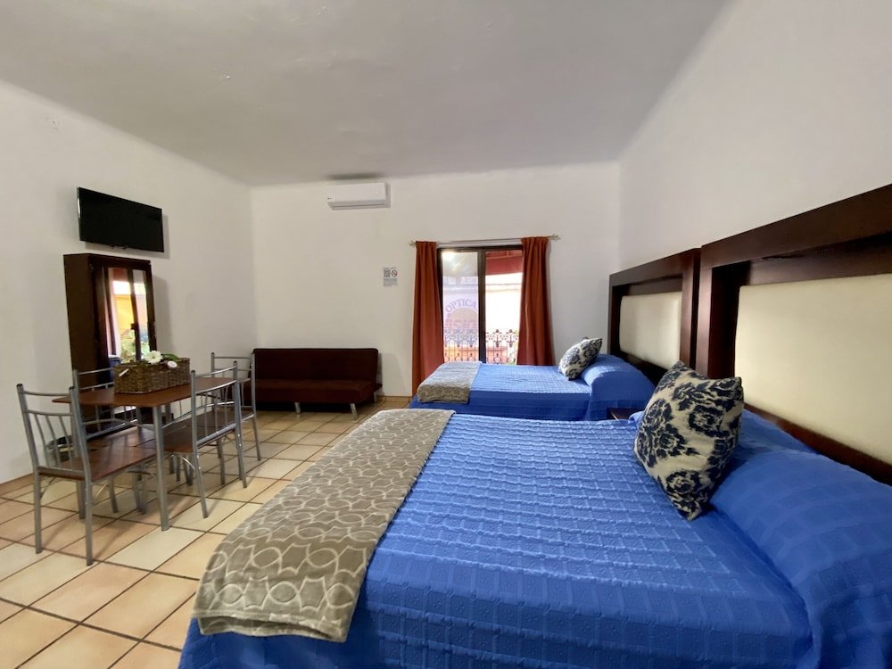 Фото отеля 4