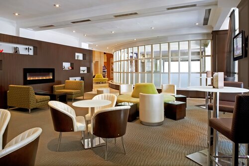 Внешний вид отеля Novotel Toronto Centre в Торонто, фото 4