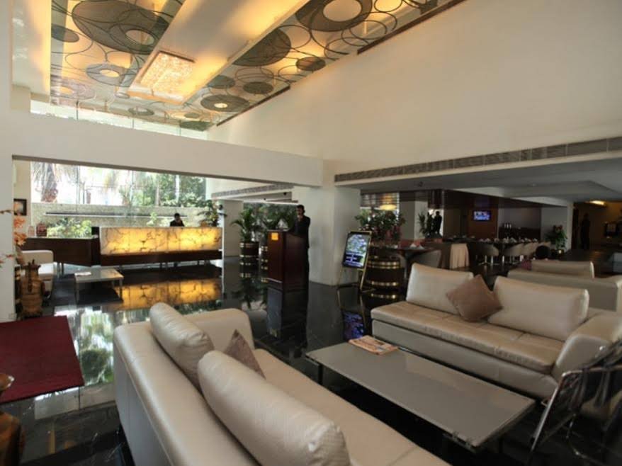 Фото отеля 2