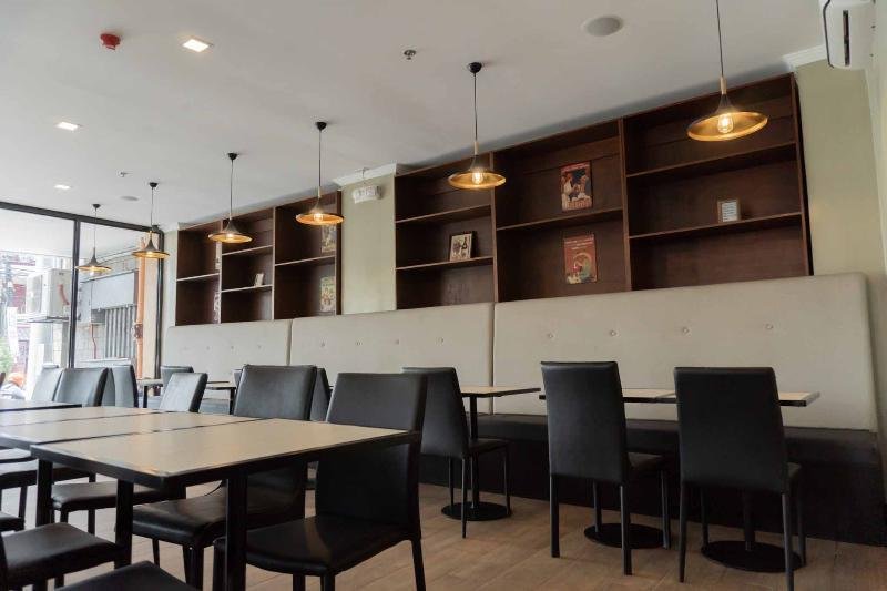 Фото RedDoorz Plus Near Bamboo Organ Las Piñas