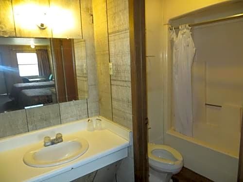 Фото Loma Alta Motel