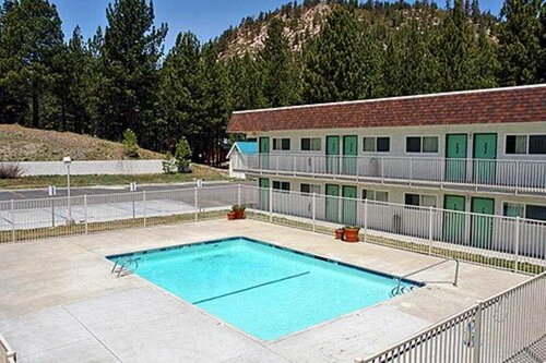 Гостиница Motel 6 Mammoth Lakes, Ca