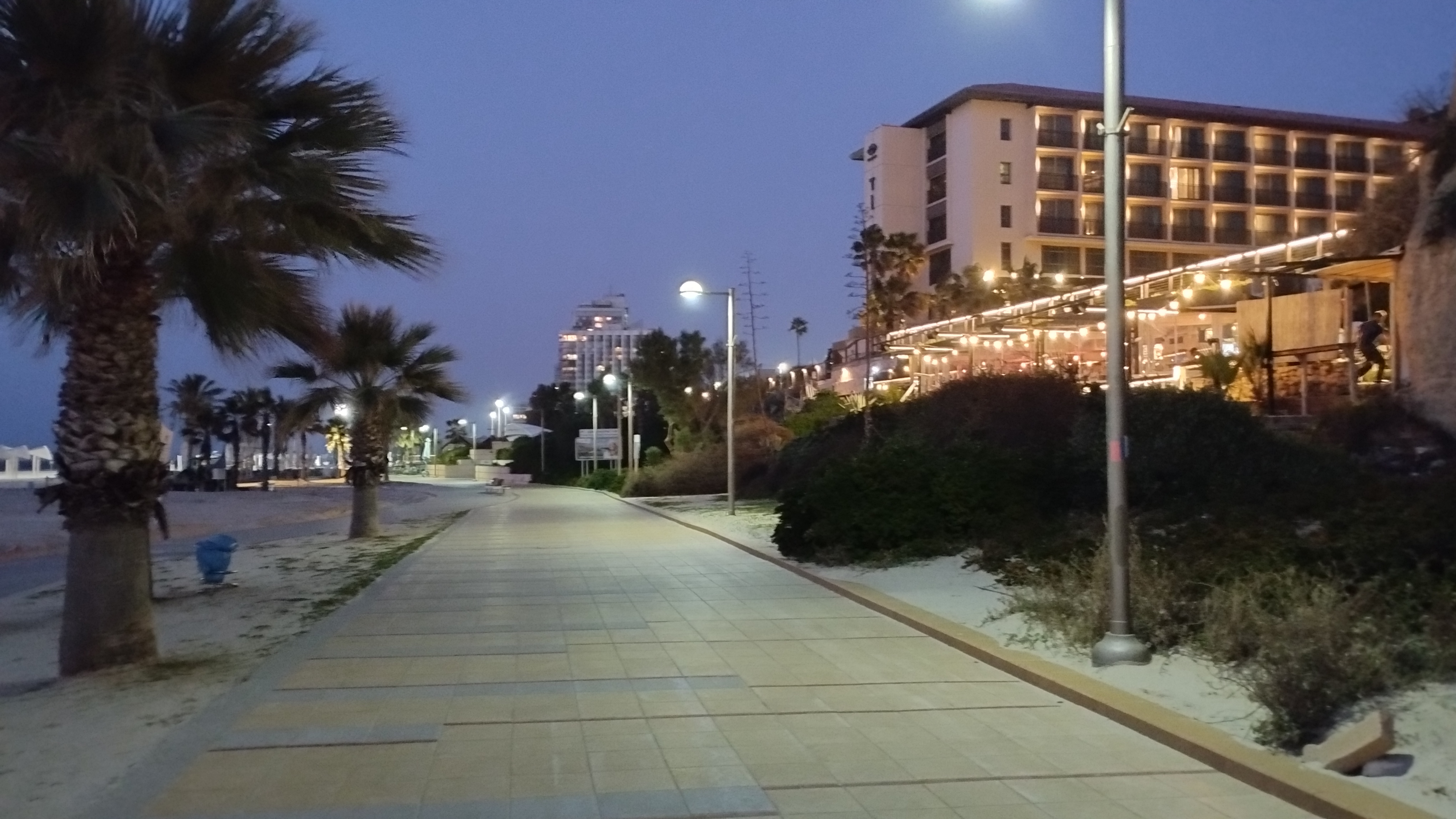 Фото Daniel Herzliya