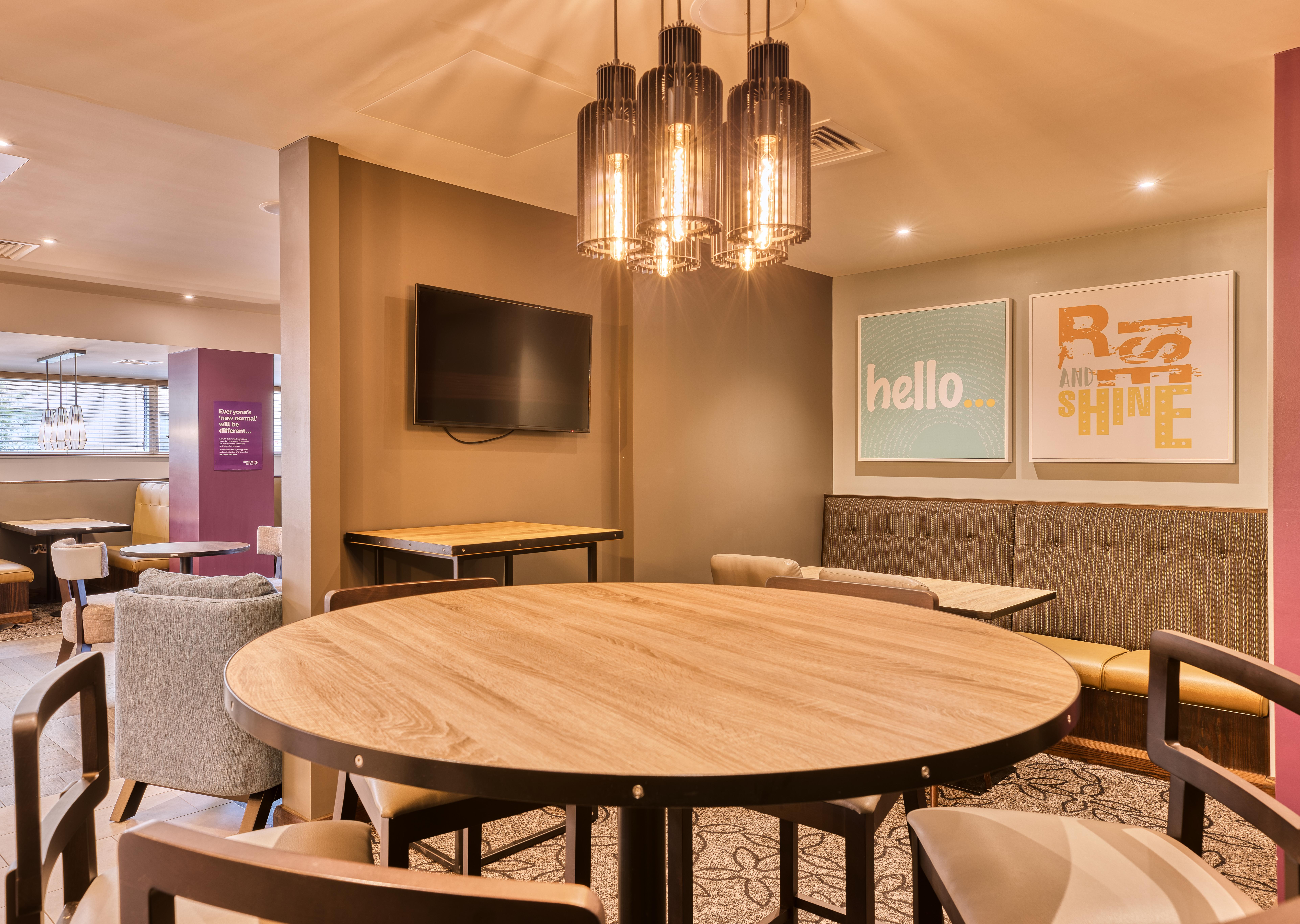 Фото Premier Inn Oxford Botley