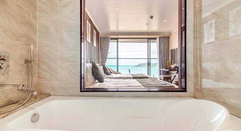 Фото La Vague Hotel