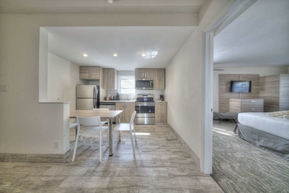 Фото Riverside Apartments by The Beach