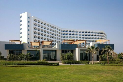 Гостиница Ajman Hotel & Villas в Аджмане
