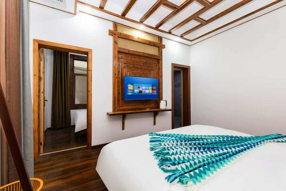 Фото Hotel California Zhangjiajie