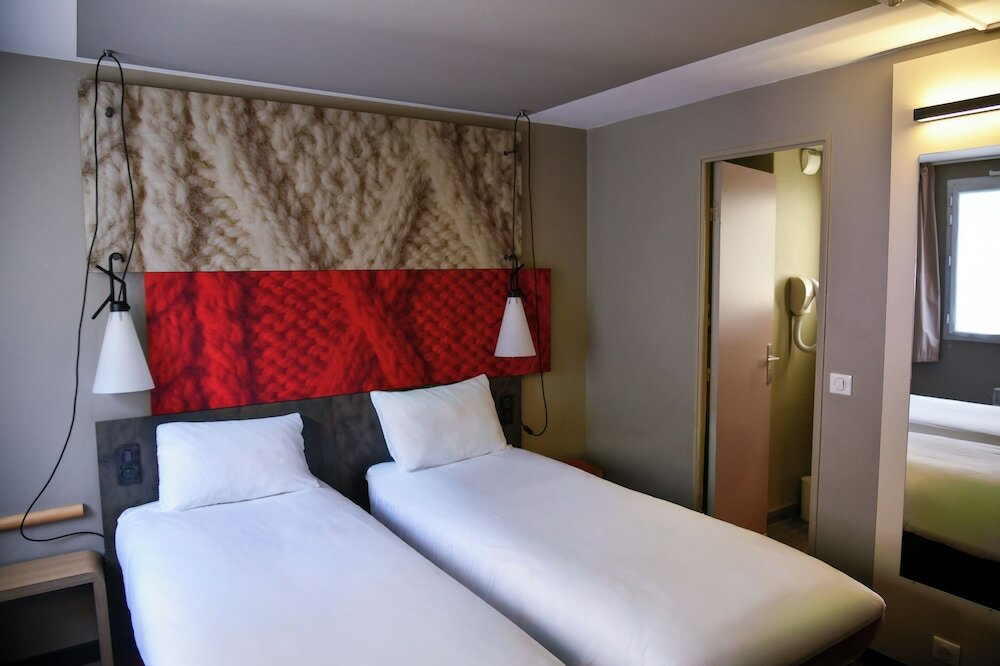 Фото ibis Paris Canal Saint-Martin Hotel