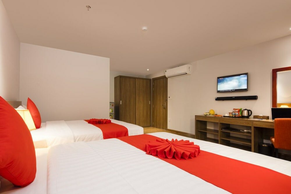 Фото Maple Leaf Hotel & Apartment