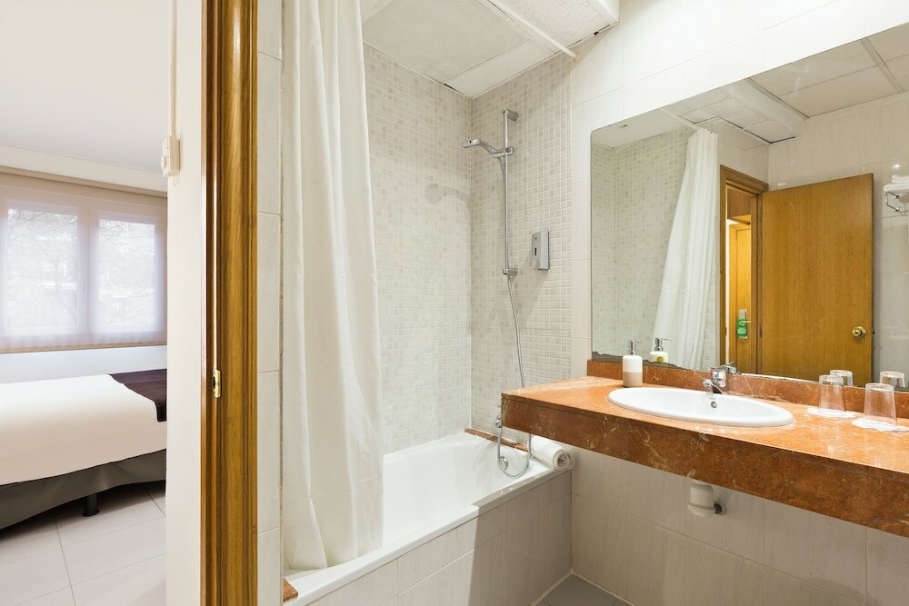 Фото Hotel Travessera