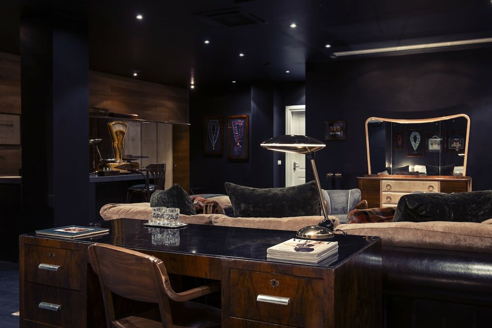 Фото Aethos Milan