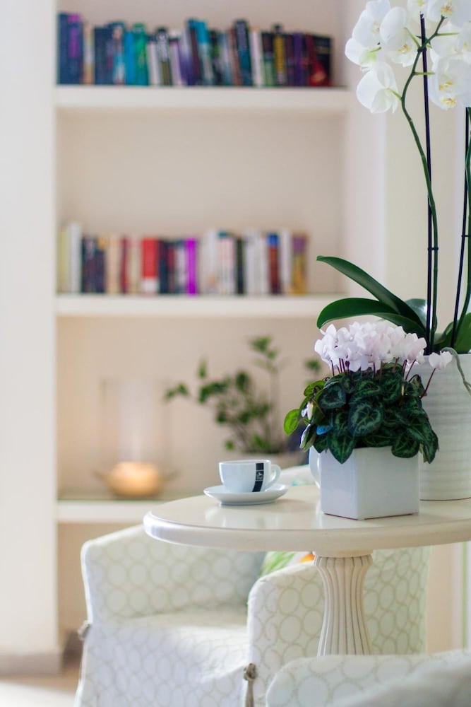 Фото Hotel Ideon