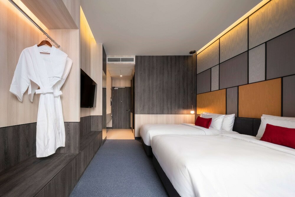 Фото Ramada Plaza by Wyndham Bangkok Sukhumvit 48