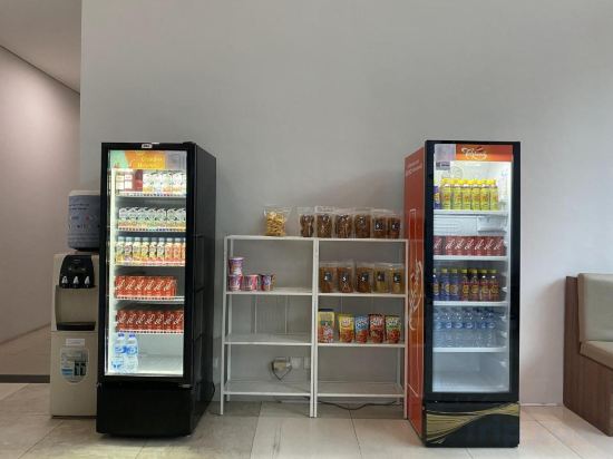 Фото RedDoorz Apartment @ Padina Soho and Residence