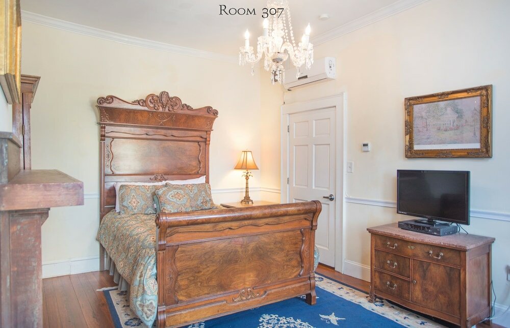 Фото 17Hundred90 Inn and Restaurant