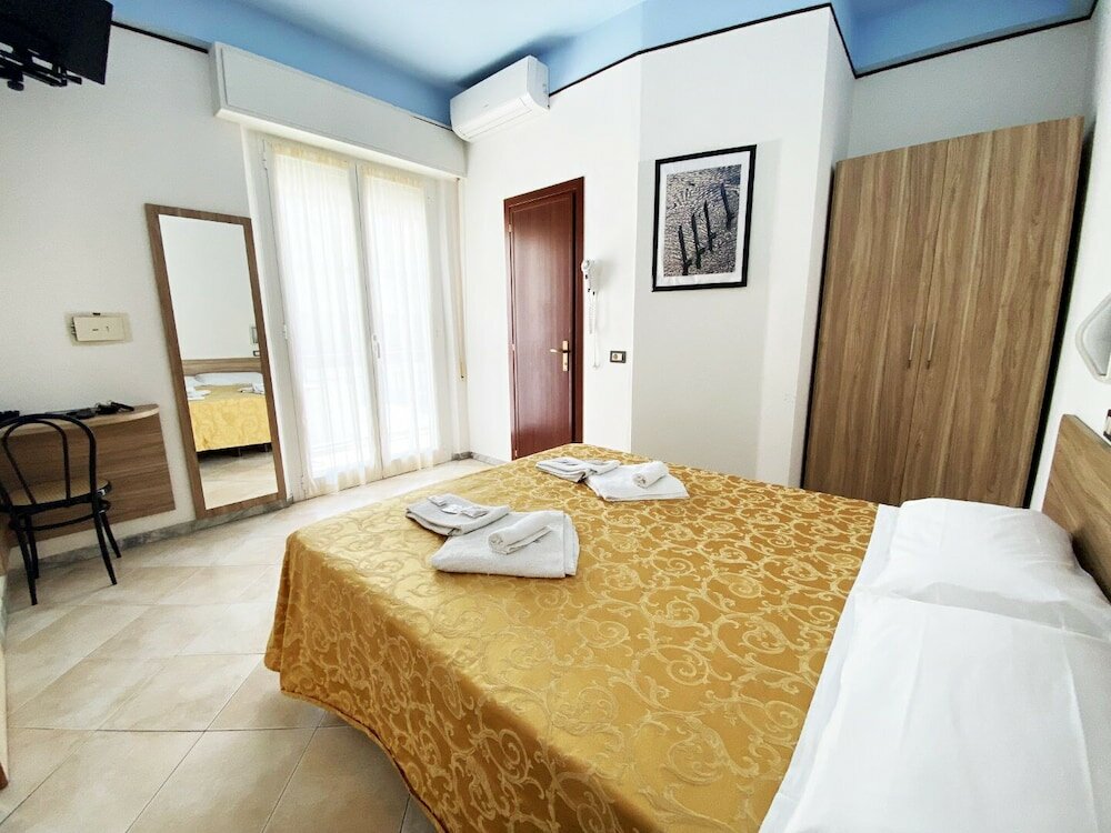 Фото Hotel Nanni Garni