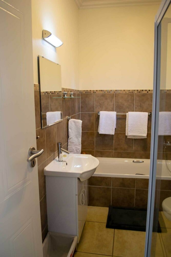 Фото Amohela Guesthouse