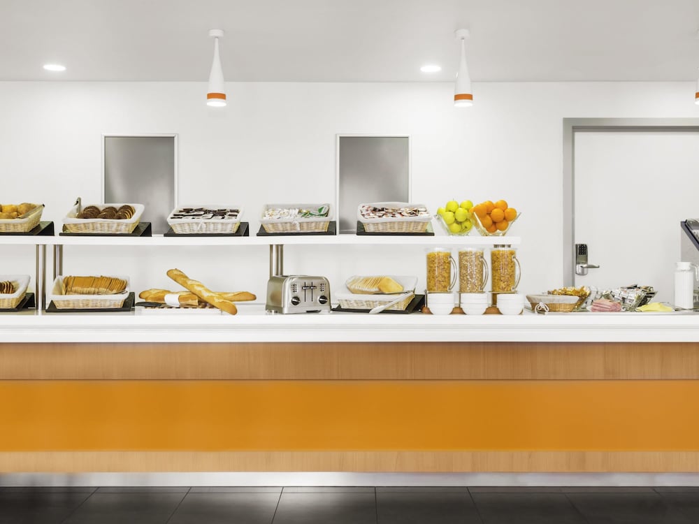 Фото Ibis budget Brugge Centrum Station