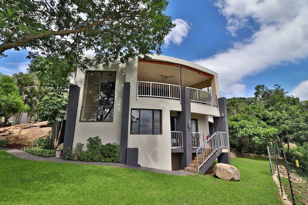 Фото La Roca Guesthouse