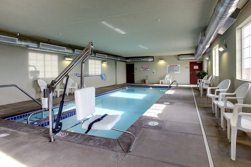 Фото Cobblestone Hotel & Suites - Wayne