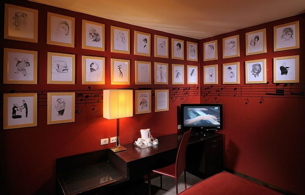 Фото Phi Hotel Bologna