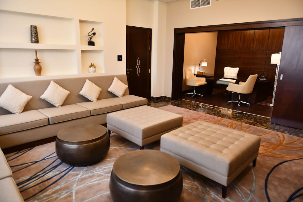 Фото Grand Millennium Tabuk