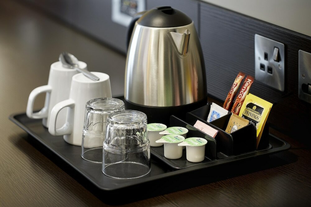 Фото Premier Inn Oxford Botley