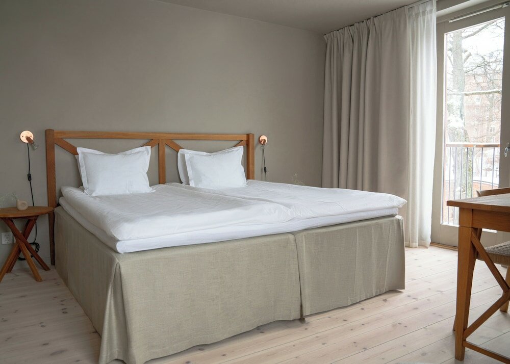 Фото Hotel J
