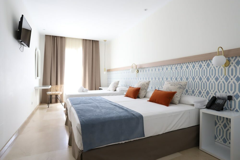 Фото Oasis Cordoba Hotel