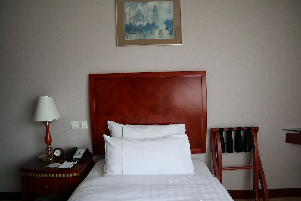 Фото Jianguo Hotel Shanghai
