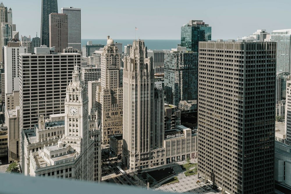 Фото Club Quarters Hotel, Wacker at Michigan, Chicago
