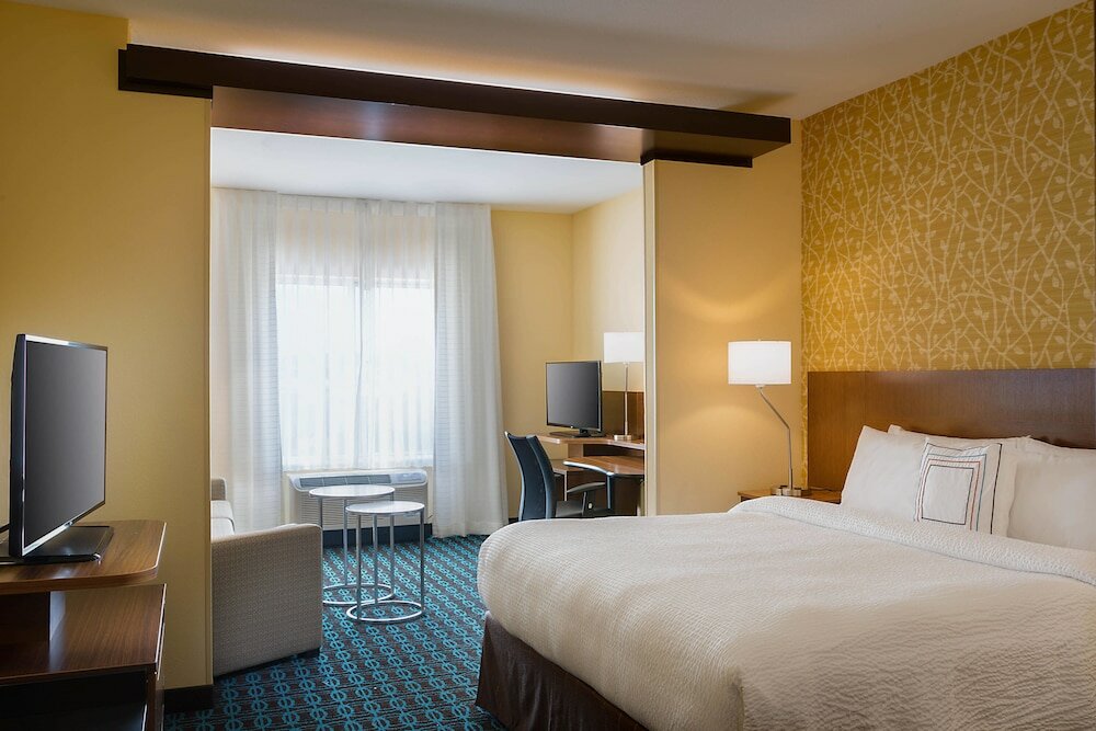 Фото Fairfield Inn & Suites Dallas West/i-30