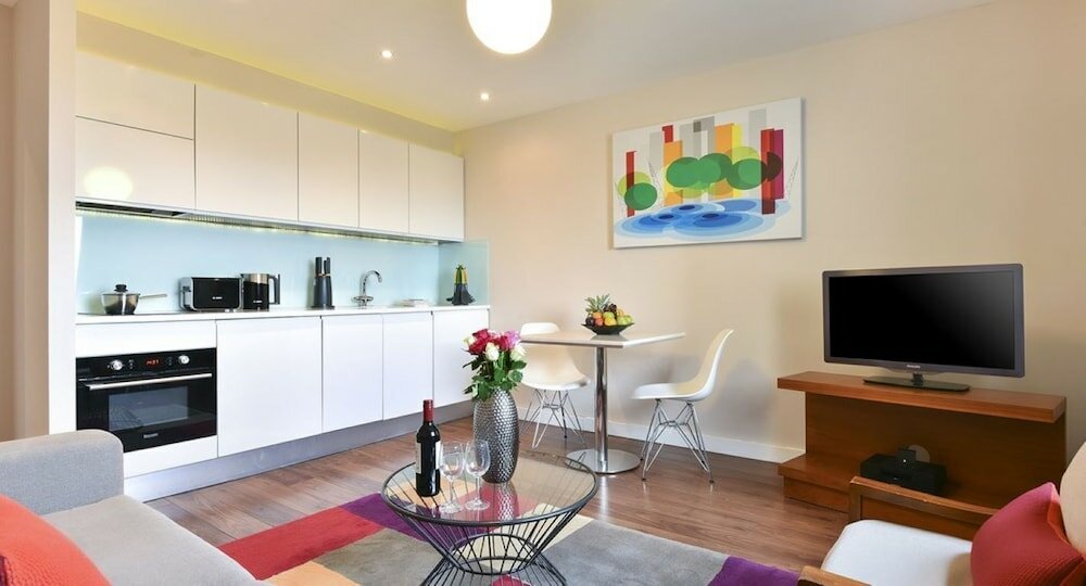 Фото Fraser Place Canary Wharf