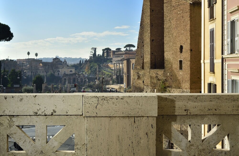 Фото Dimora ai Fori - Guesthouse