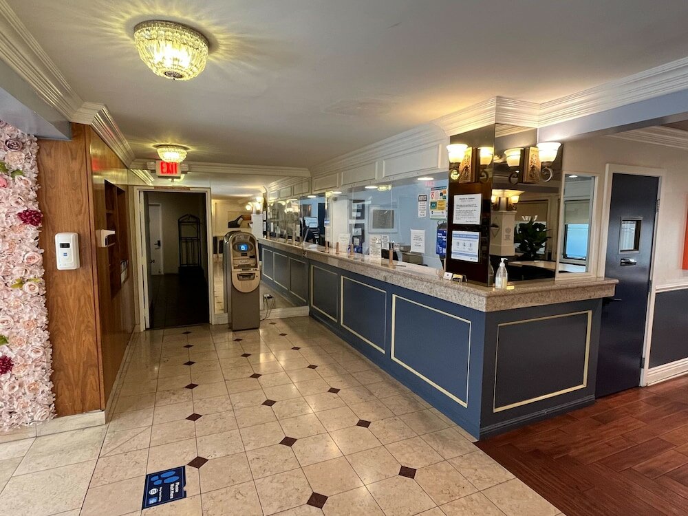 Фото Rotex Western Inn