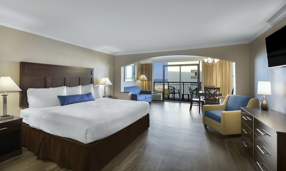 Фото The Caravelle Resort