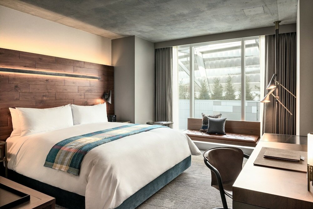 Фото The Douglas Autograph Collection