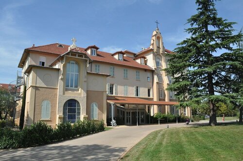 Гостиница Domaine Lyon Saint Joseph в Лионе
