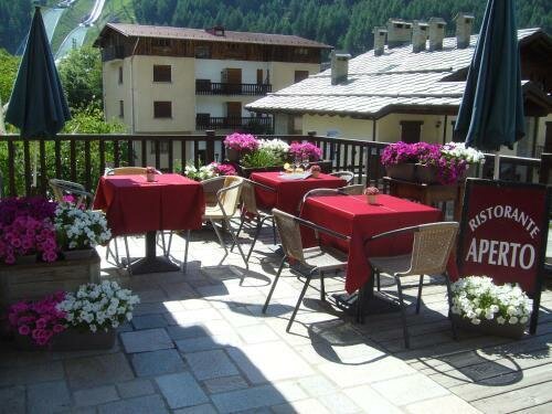 Гостиница Albergo Passet в Бриансоне